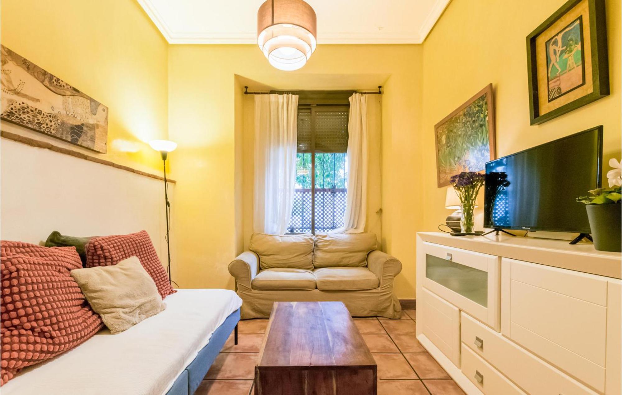 Lovely Apartment In Cordoba With Kitchen Екстер'єр фото