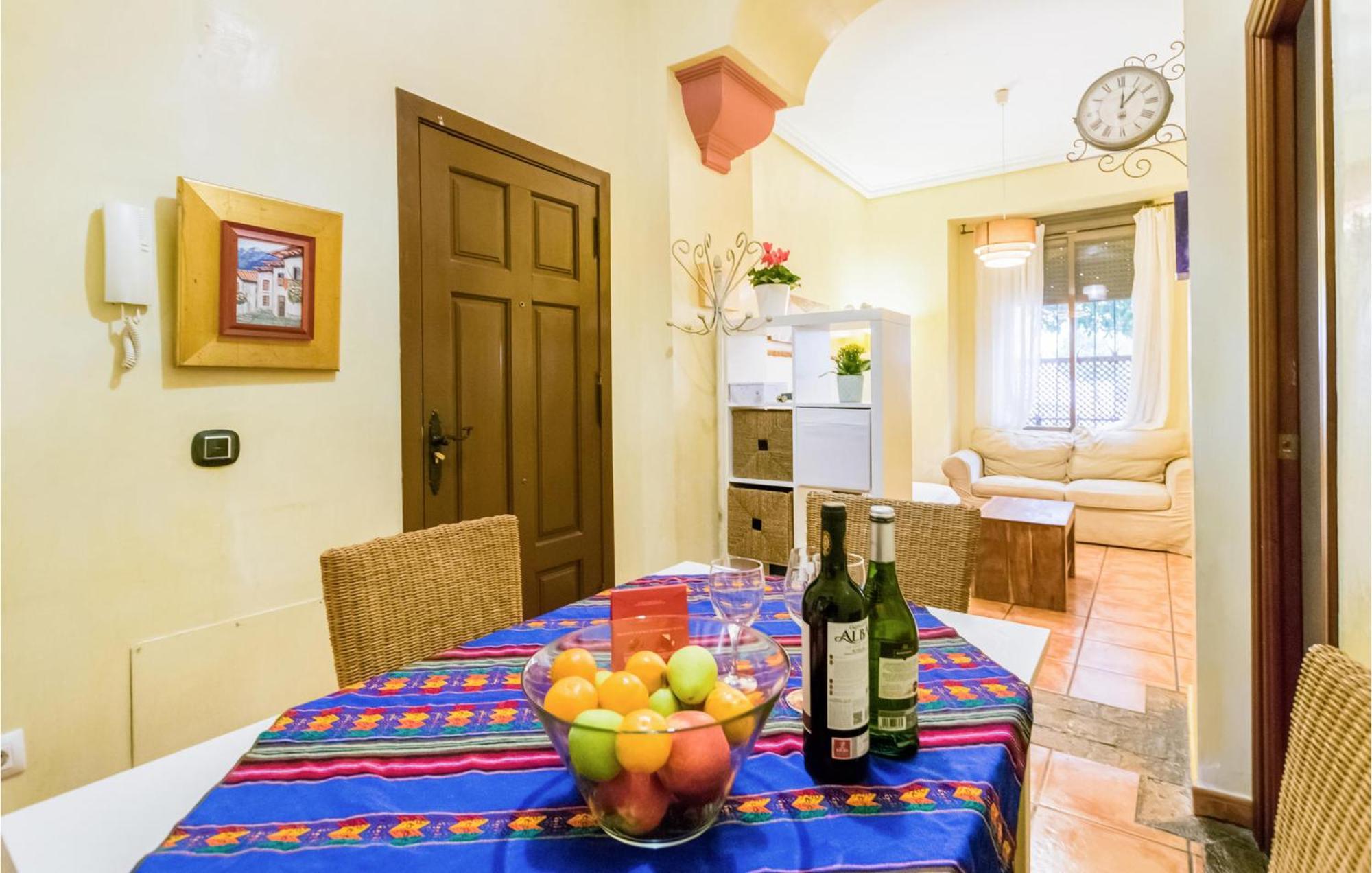 Lovely Apartment In Cordoba With Kitchen Екстер'єр фото