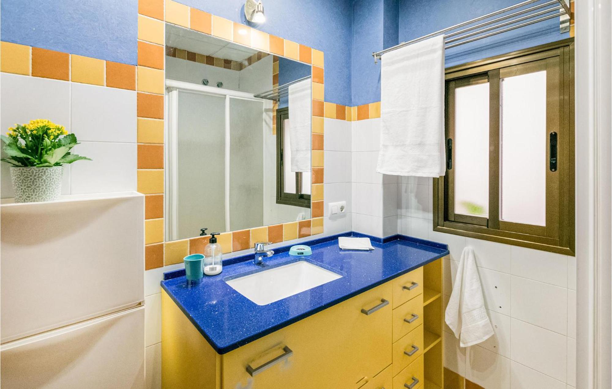 Lovely Apartment In Cordoba With Kitchen Екстер'єр фото